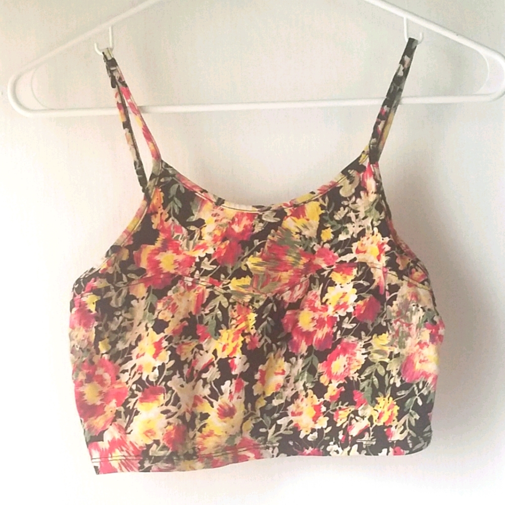 Nollie Floral Crop Top